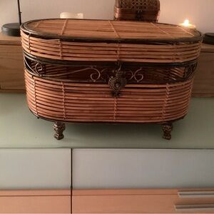 Rattan Storage Basket 18 Wide x 10 high x 9 wide.  Very good condition